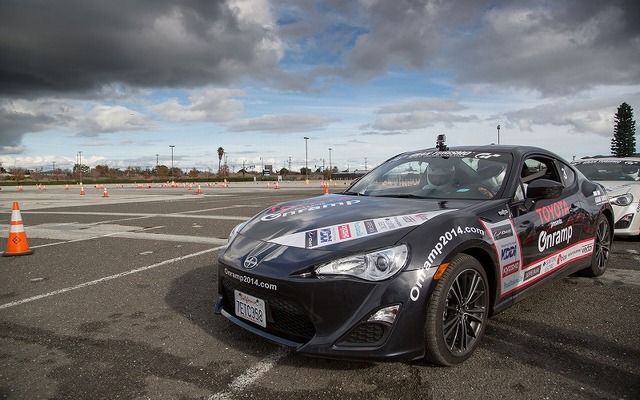 サーキットで使用されたFR-S