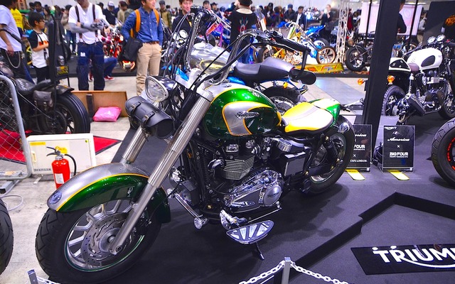 ヨコハマ ホットロッドカスタムショー2014 トライアンフブース