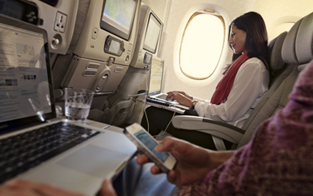 エミレーツ航空、「A380」51機で無料Wi-Fiサービスを提供