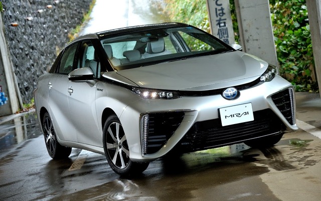 トヨタ MIRAI