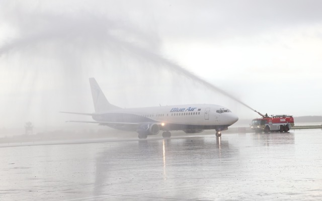英リバプール空港、ルーマニアLCC運航の第一便が到着（1）