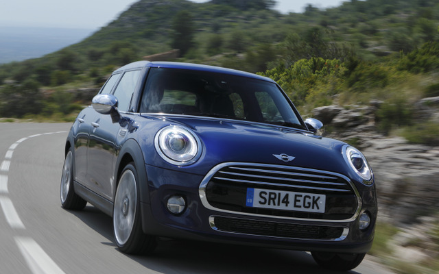 MINI 5ドアハッチバック（参考画像）