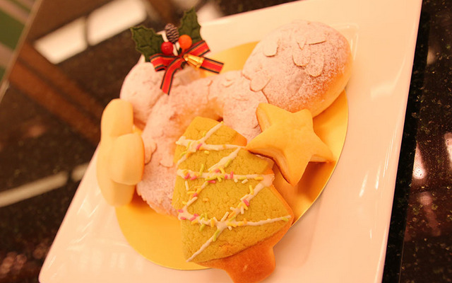 “クリスマスホリデー”スペシャルブレッド／「デリカフェ チックタック・ダイナー」