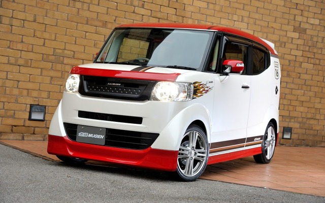 ホンダ N-BOX スラッシュ 無限パーツ装着車