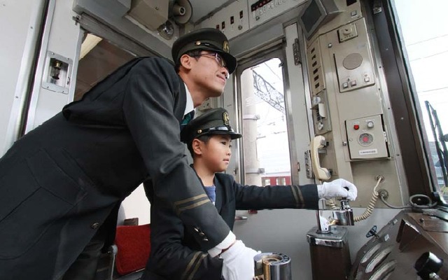 近鉄は来年3月に青山町車庫で運転体験イベントを実施する。写真はイベントのイメージ。