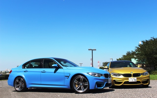 BMW M3（左）、BMW M4（右）