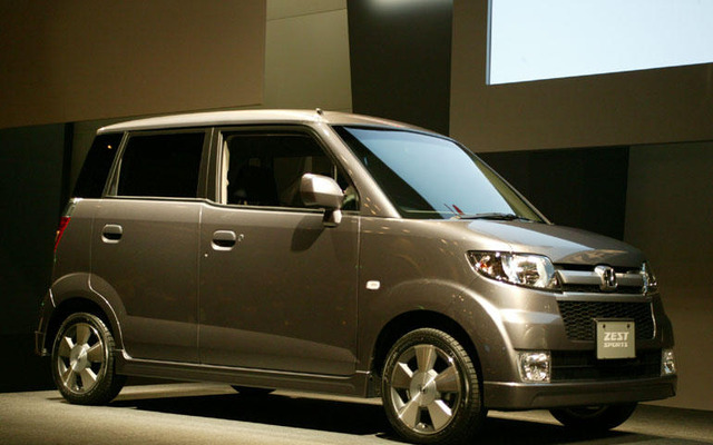 【ホンダ ゼスト 発表】ライバルを意識せず、全く違う新しさを