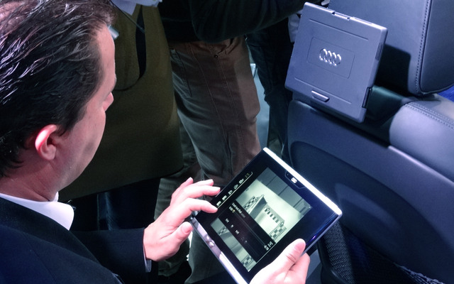 公開されたアウディ Q7 新型の内装（CES）