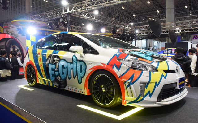 日本グッドイヤー（東京オートサロン15）