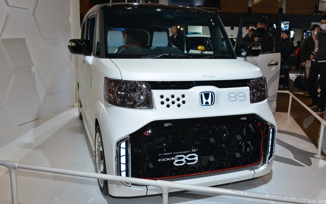 ホンダ CYBER CONCEPT N-BOX SLASH Code：89（東京オートサロン2015）