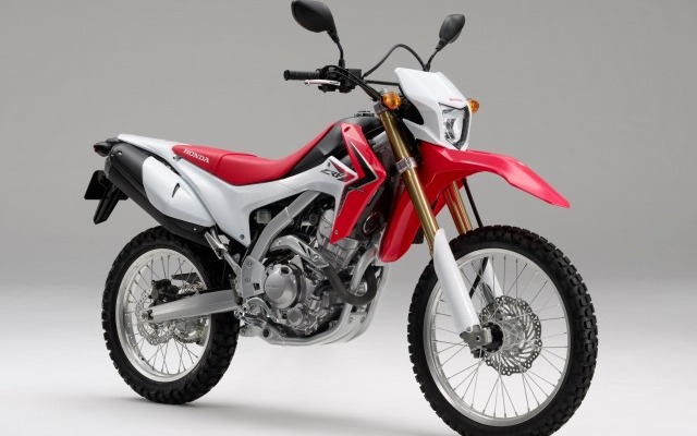 ホンダ CRF250L（エクストリームレッド）