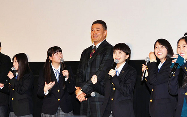 マー君の登場に騒然となる、「ももクロ」百田夏菜子＆玉井詩織＆高城れに＆有安杏果＆佐々木彩夏／「ももいろクローバーZ」主演映画『幕が上がる』完成披露試写会