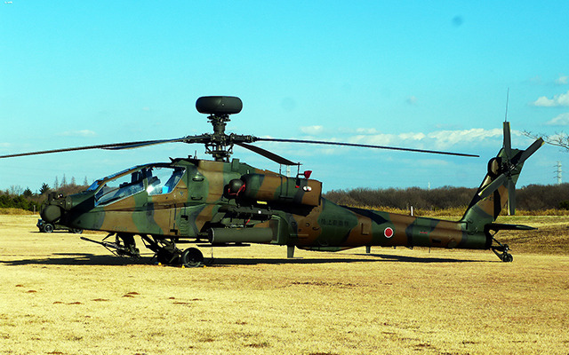 戦闘用AH-64D（アパッチ・ロングボウ）