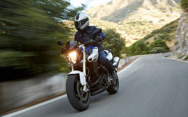 新型 BMW F 800 R