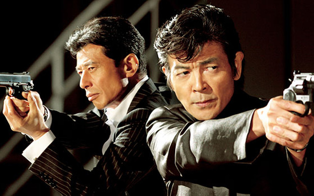舘ひろし（タカ）＆柴田恭兵（ユージ）／(C) 2005「まだまだあぶない刑事」製作委員会