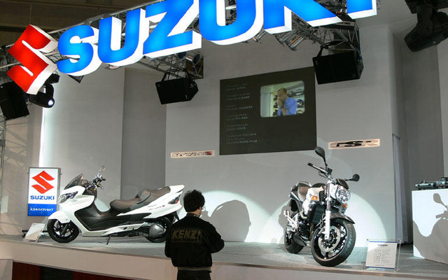 【東京モーターサイクルショー06】スズキ、お金使わず知恵と工夫で