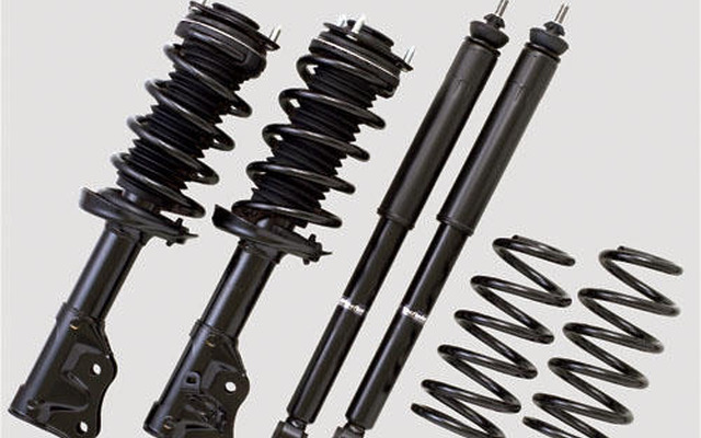 アクセスModuloから、ホンダ シビック 用スポーツサスペンション