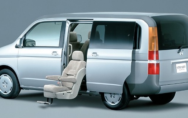 【新型ホンダ『ステップワゴン』出た!】いちばんよく使う人のためのデザイン