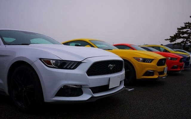 マスタング50Years Edition限定生産カラー含め6台が登場