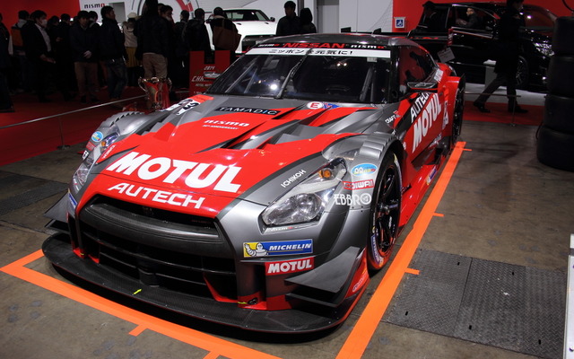 MOTUL AUTECH GT-R