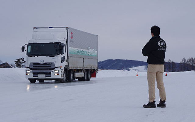 UDトラックス・寒冷地試験の様子