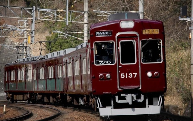 阪急から譲り受けた能勢電鉄5100系。3月16日から営業運転を開始する。