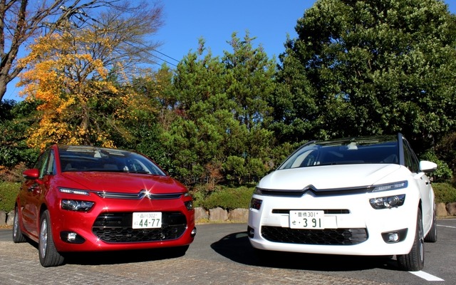 シトロエン グランドC4ピカソ（右）、C4ピカソ（左）