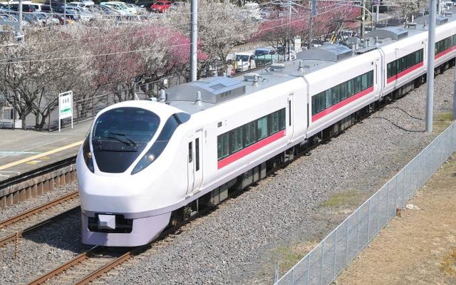 JR東日本水戸支社は3月14日の上野東京ライン運行開始にあわせ、常磐線の各駅で記念イベントを開催。品川行き特急『ひたち』で出発式を行うほか、記念弁当の販売などを行うイベントも実施する。