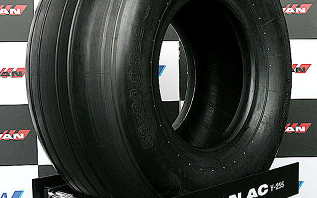 【ADVAN航空機タイヤ】F1参入を意図か