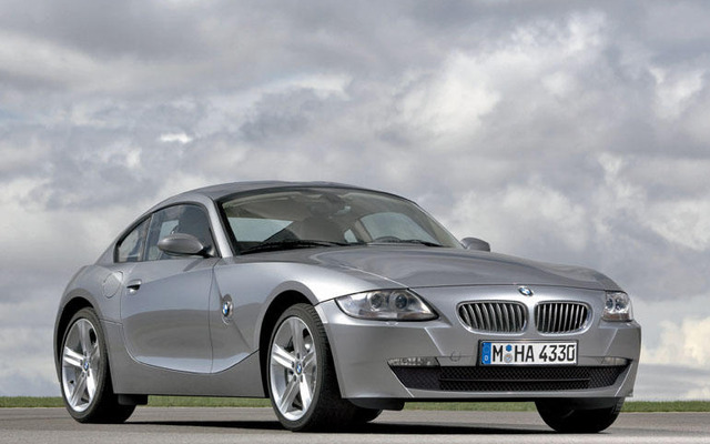 【BMW Z4 新型日本発表】クーペの予約注文を受け付け