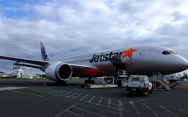 ゴールドコースト空港で出発準備中のジェットスター航空B787-8。今夏、東京－メルボルン線にもこのB787が投入される