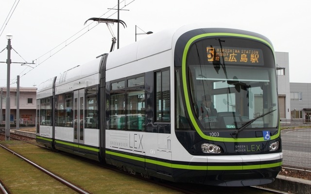 今年の「路面電車まつり」は6月7日に開催される予定。詳細は後日発表される。写真は昨年の「路面電車まつり」で展示された1000形「グリーンムーバーLEX」。