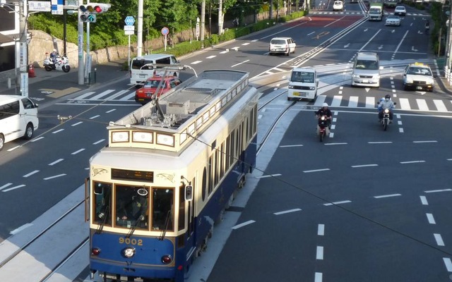 毎年春に運行されている『都電さくら号』。今年もレトロ車両の9002号を使用して3月18日から運行を開始する。