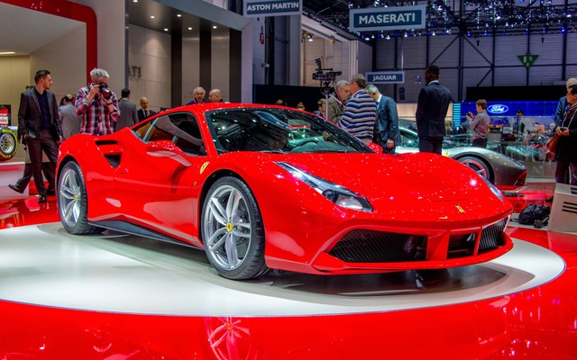 フェラーリ 488 GTB（ジュネーブモーターショー15）