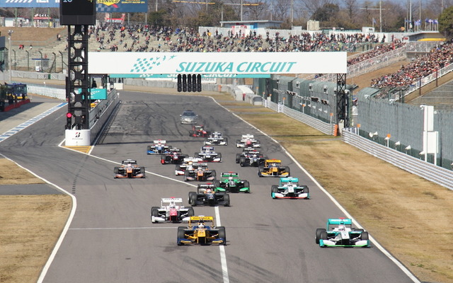 スーパーフォーミュラ デモレースのスタート