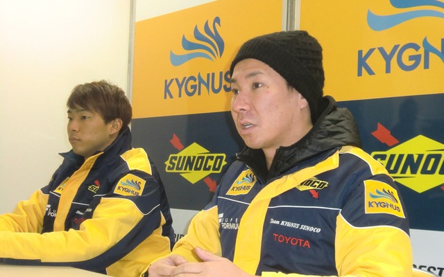 SF鈴鹿テスト終了後に会見した小林可夢偉（右）と平川亮。