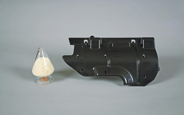 マツダ、内装に使えるバイオプラスチックの開発に成功