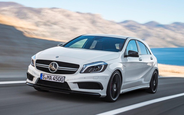 メルセデスベンツ A45 AMG