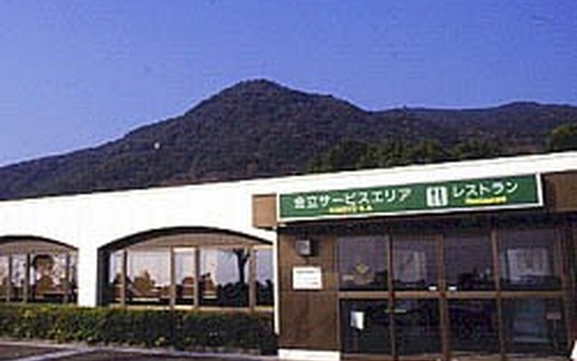 追い越し車線でクルマを止めて仮眠しても…良いわけないでしょうが!!