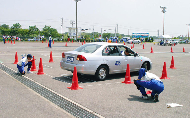 ホンダ、教習所の教官の安全運転競技大会を開催