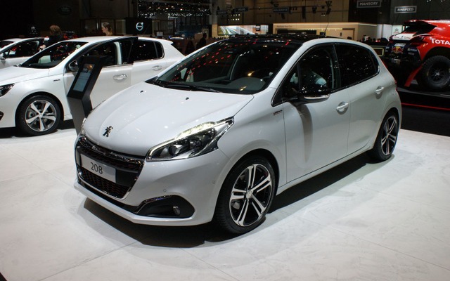 プジョー 208 GTライン（ジュネーブモーターショー15）