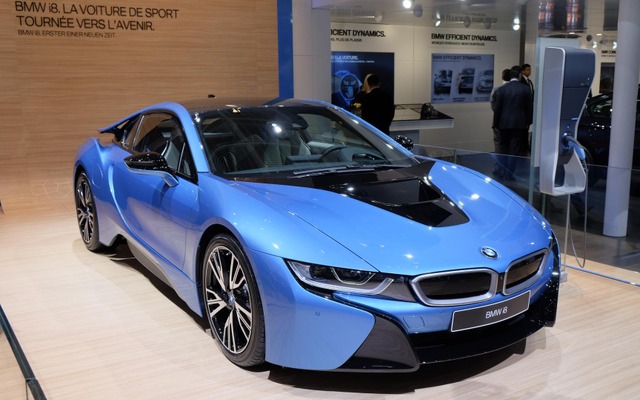 BMW i8 の小改良モデル（ジュネーブモーターショー15）