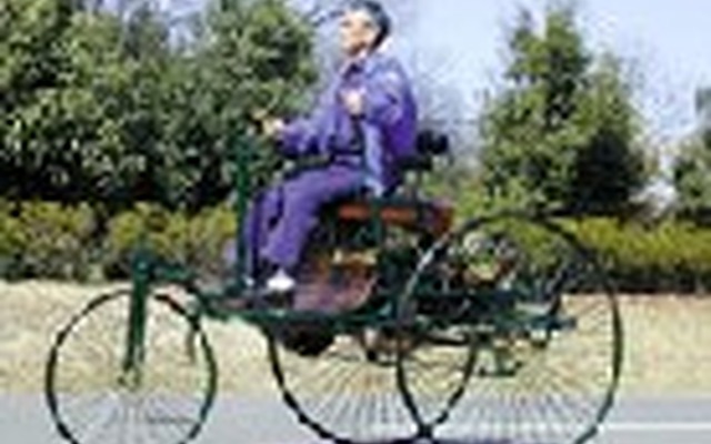【GWどこ行く? 】トヨタ博物館、100年以上前のクルマを走らせる