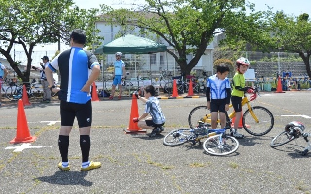 補助輪はずし教室からキッズや大人のスクールまで4月12日に西武遊園地で開催