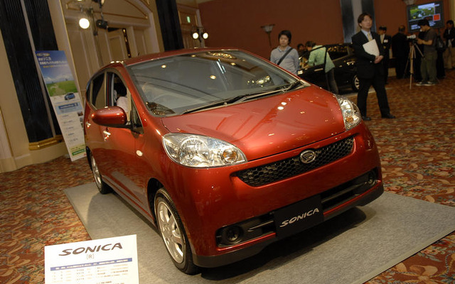 【株価】ホンダが5日続伸、トヨタは下落