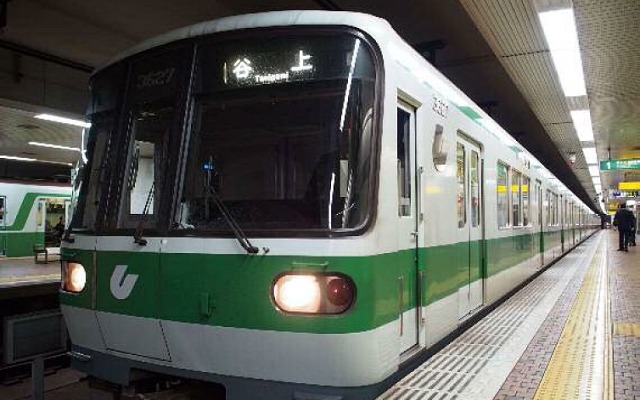 神戸市地下鉄の西神・山手線。4月17日から新神戸～上沢間で携帯電話が利用できるようになる。