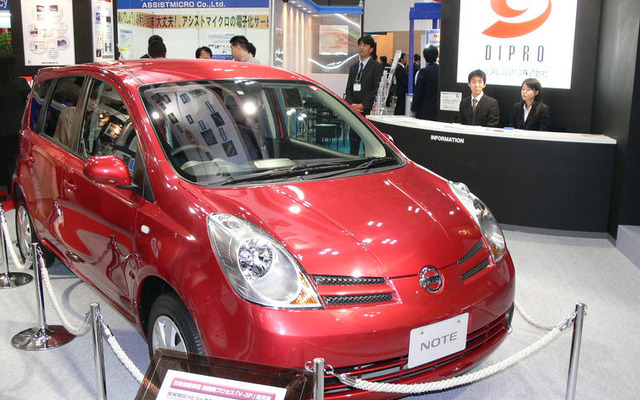 設計 製造ソリューション展に日産 ノート