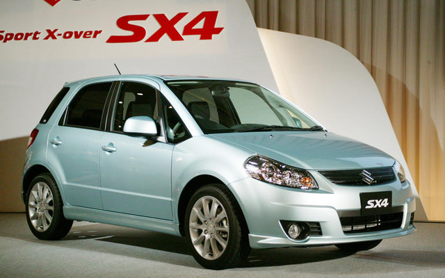 【スズキ SX4 発表】基本デザインはイタリア発