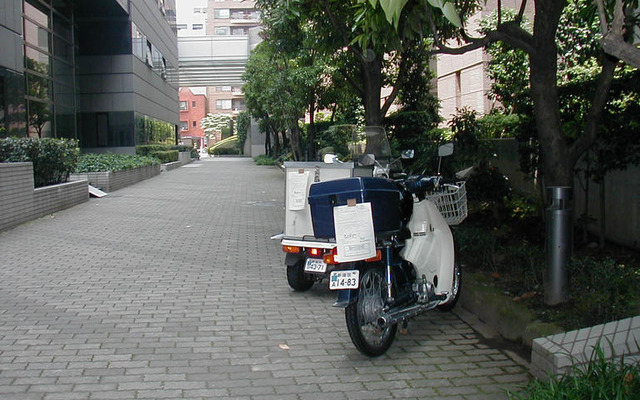 自工会がバイク駐車スペース設置に妥協的模索　