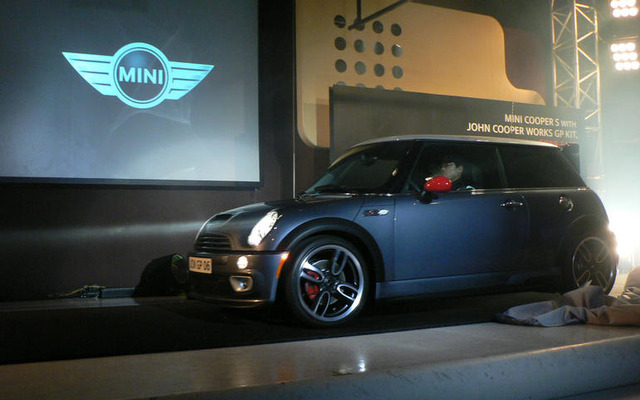 【写真蔵】限定2000台のバカッ速MINI